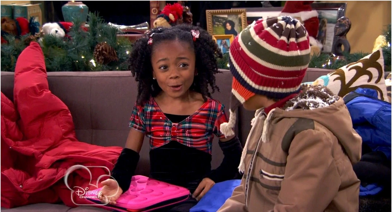 Image Christmas story zuri and ravi.jpg Jessie Wiki FANDOM