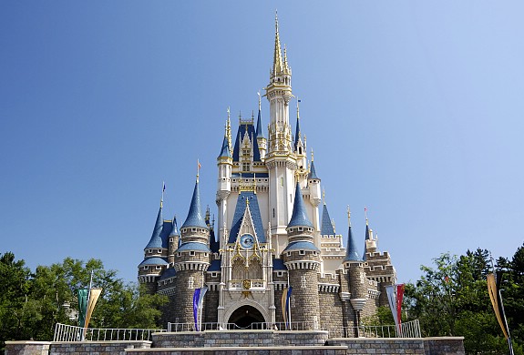 Cinderella Castle Tokyo Disneyland Disney Parks Wiki Fandom