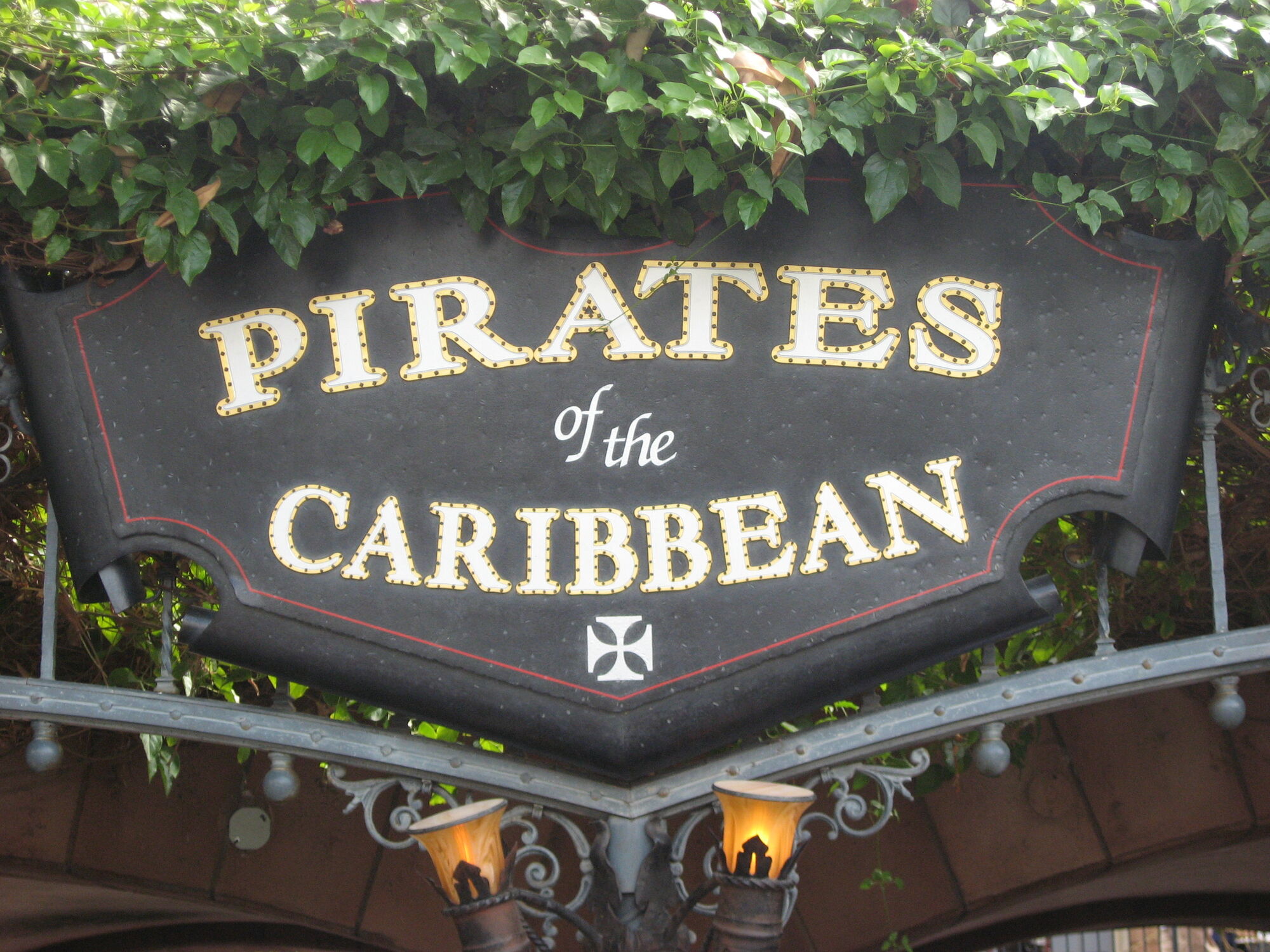пираты карибского моря диснейленд