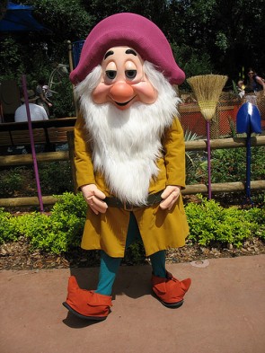 Sleepy | Disney Parks Characters Wiki | FANDOM powered by Wikia