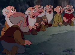 Snowwhite-disneyscreencaps.com-14032