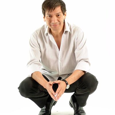 GUSTAVO FOTO