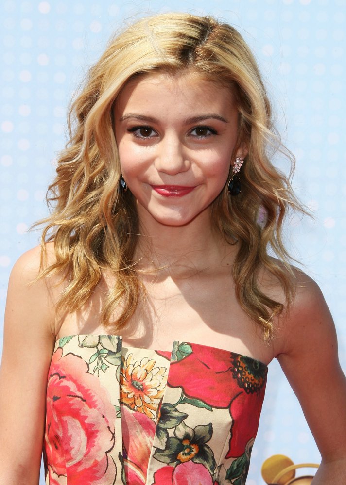 Genevieve Hannelius Doblaje Wiki Fandom Powered By Wikia