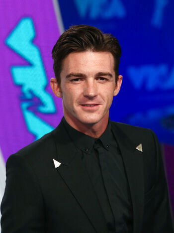 Drake Bell | Doblaje Wiki | FANDOM powered by Wikia