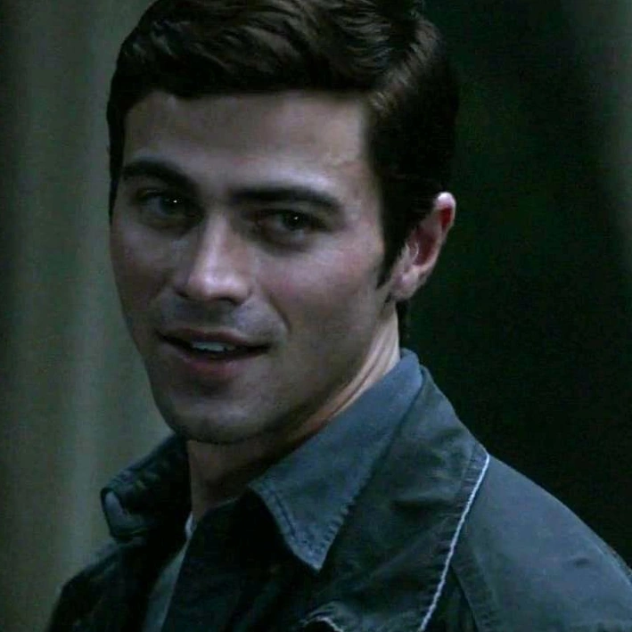 молодой джон винчестер сверхъестественное. молодой винчестер. молодой винчестер. молодой винчестер. молодой винчестер.