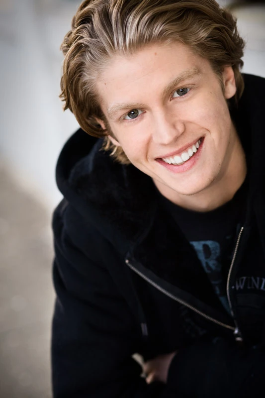 Andrew Francis | Doblaje Wiki | Fandom