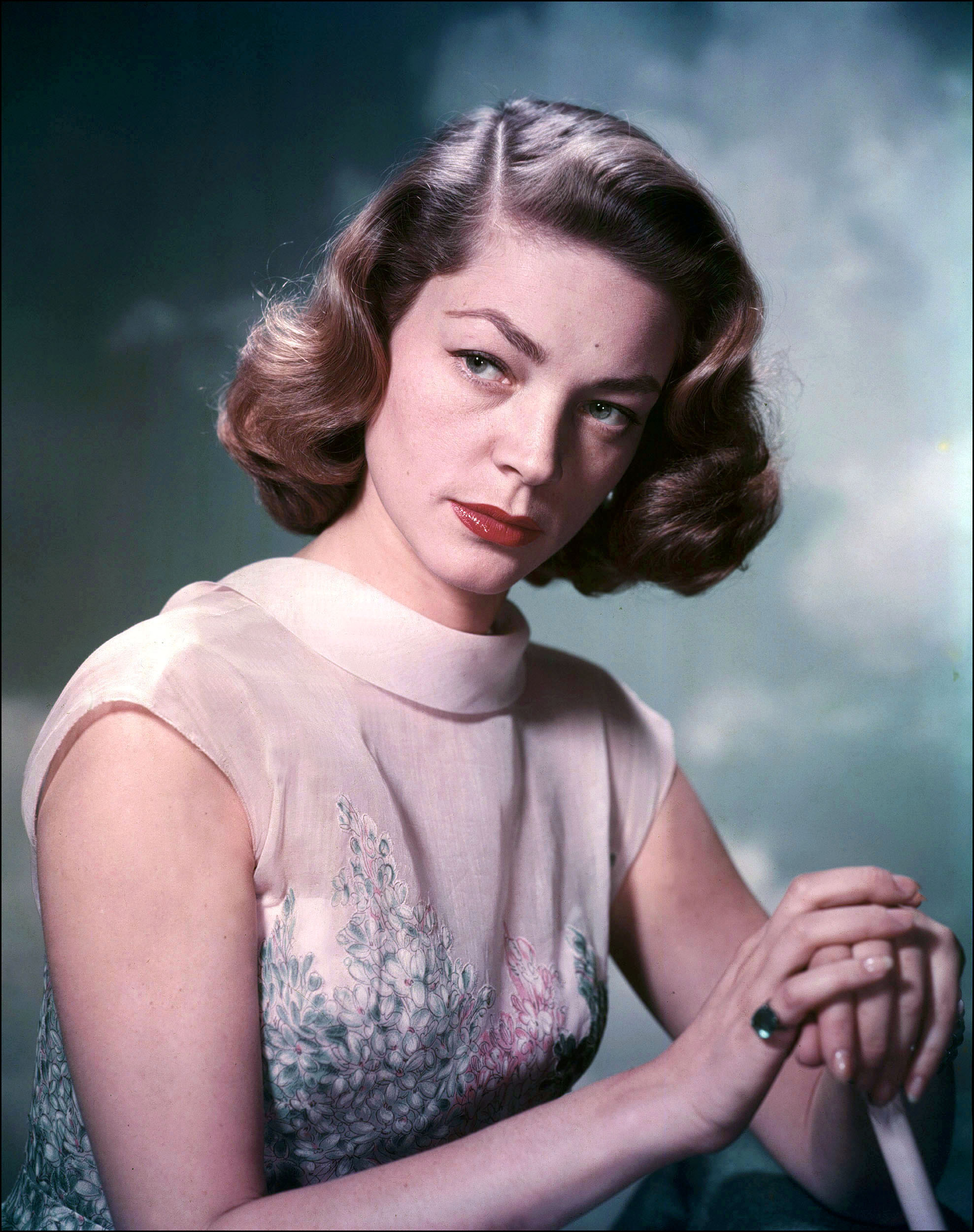 lauren bacall doblaje wiki fandom lauren bacall doblaje wiki fandom