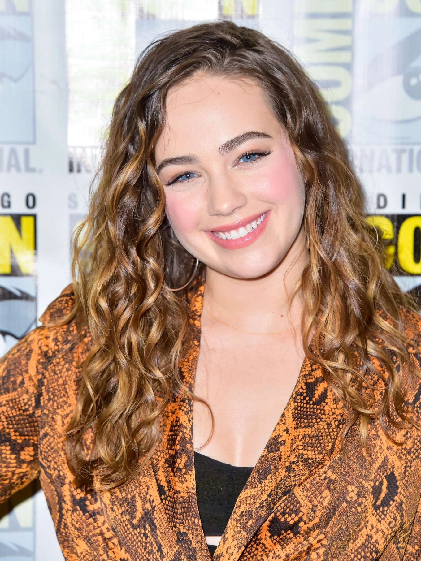 Mary Mouser Doblaje Wiki Fandom Mary Mouser Doblaje Wiki Fandom