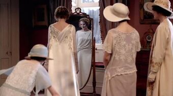 Lady Edith S Bedroom Downton Abbey Wiki Fandom