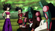 Caulifla felicita a Saonel y Pilina