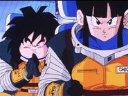 Yajirobe y Milk a namek