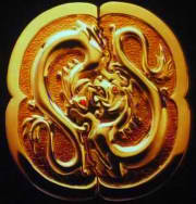 180px-Dragon medallion