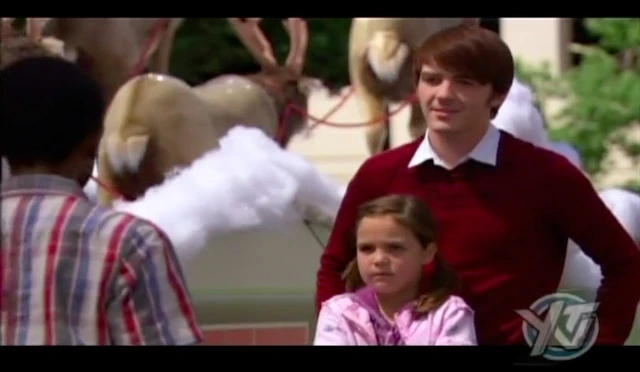 merry christmas, drake & josh (2008) directed by michael grossman • reviews, film + cast Image - Merry-christmas-drake-and-josh-12.jpg | Drake and Josh Wiki | FANDOM powered by Wikia