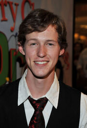 Alec medlock 1255203776-1-