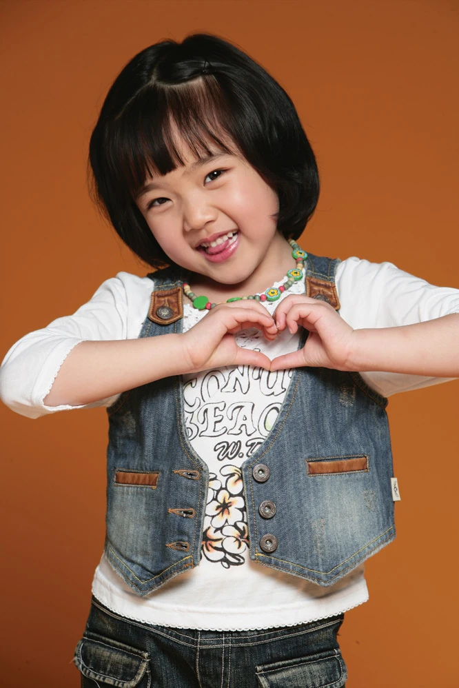 Resultado de imagen para Kim Hyanggi child