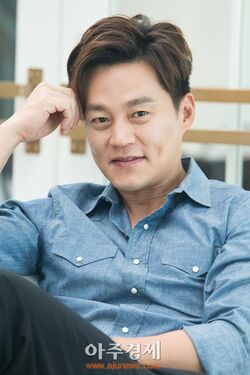 Lee Seo Jin12