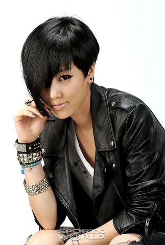 Archivo:Kim Ha Neul (1988)2.jpeg