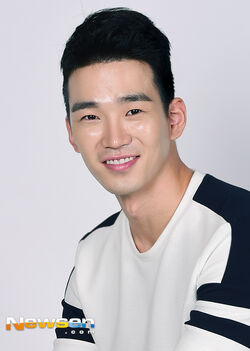 Go Yoon13