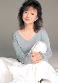 Mariko-kaga-thumb