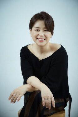 Jang Hye Jin 1975 2