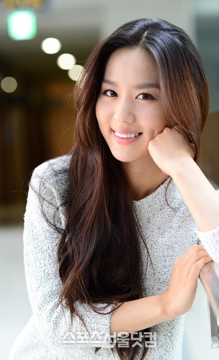 Kim Hee Jung (1992) | Wiki Drama | FANDOM powered by Wikia