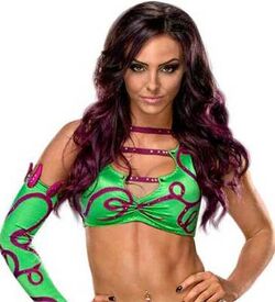 Peyton Royce - 7152C400