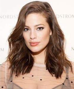 Ashley Graham - 3A2F2Fcdn2Fs2dF2F2F2F6842F2F2F20162F102F1014163F3D2ElcB6mSw70085