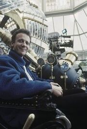 Simon Wells on set of Time Machine