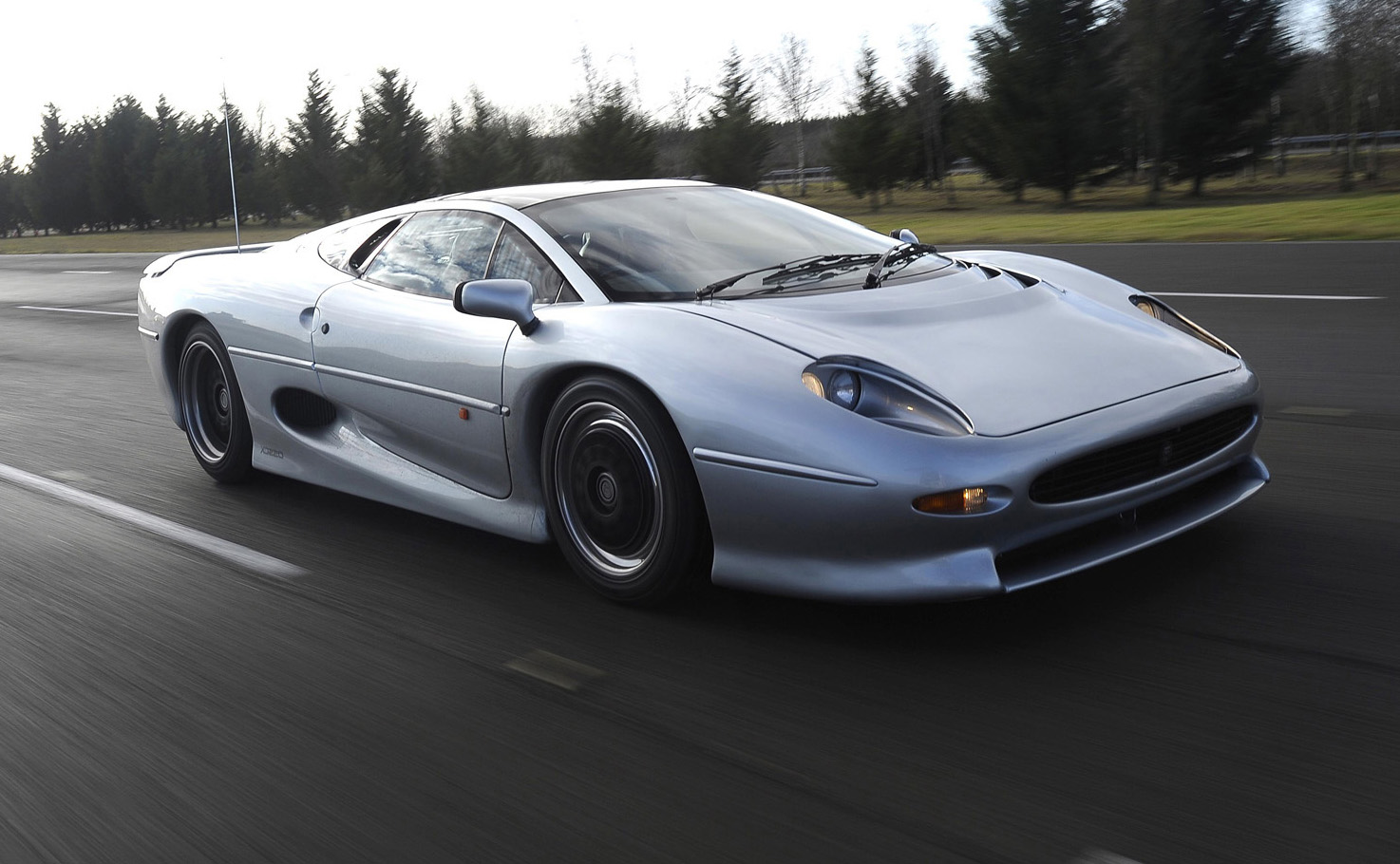 Jaguar xj220 открытие фар