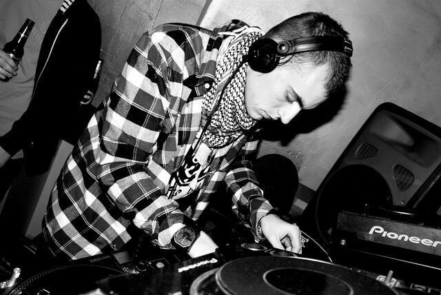 File:ALIX PEREZ.jpg