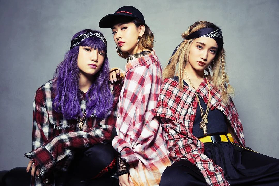 Image SudannaYuzuYully OH BOY promo.jpg E.G.family