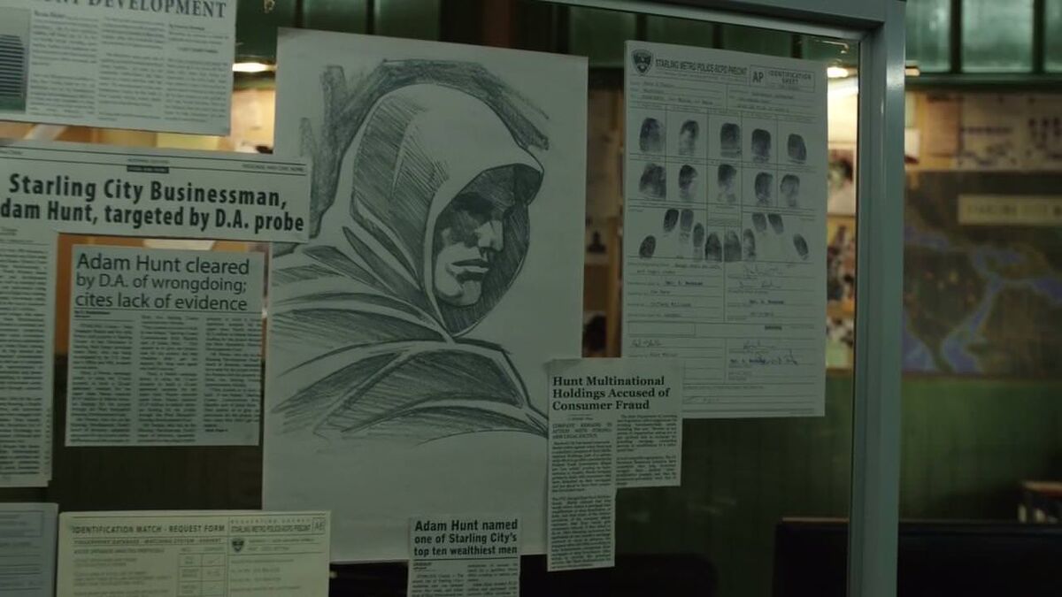 arrow-invasion-hood-green-arrow-police