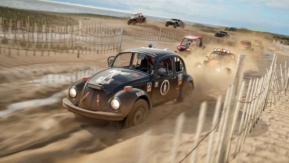 Beach buggy race Britain Forza Horizon 4 weather rain