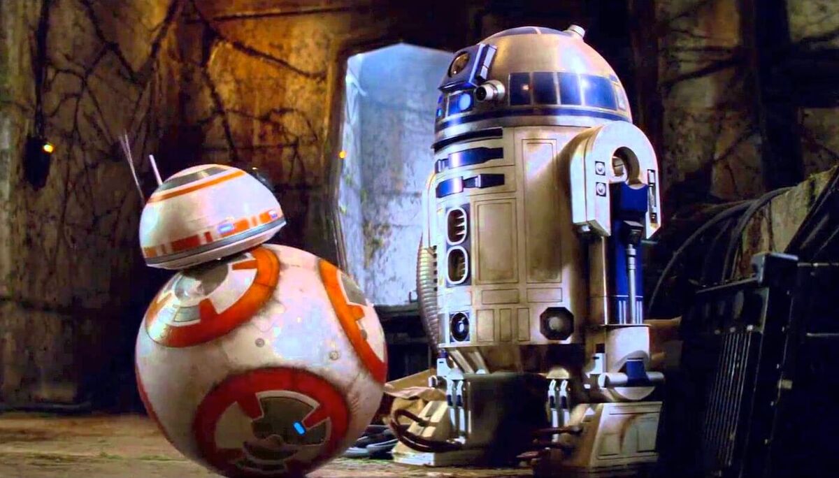 Star-Wars-The-Force-Awakens-BB-8-R2-D2