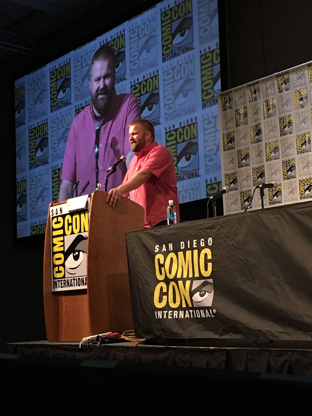 Robert Kirkman Comic Con 2017