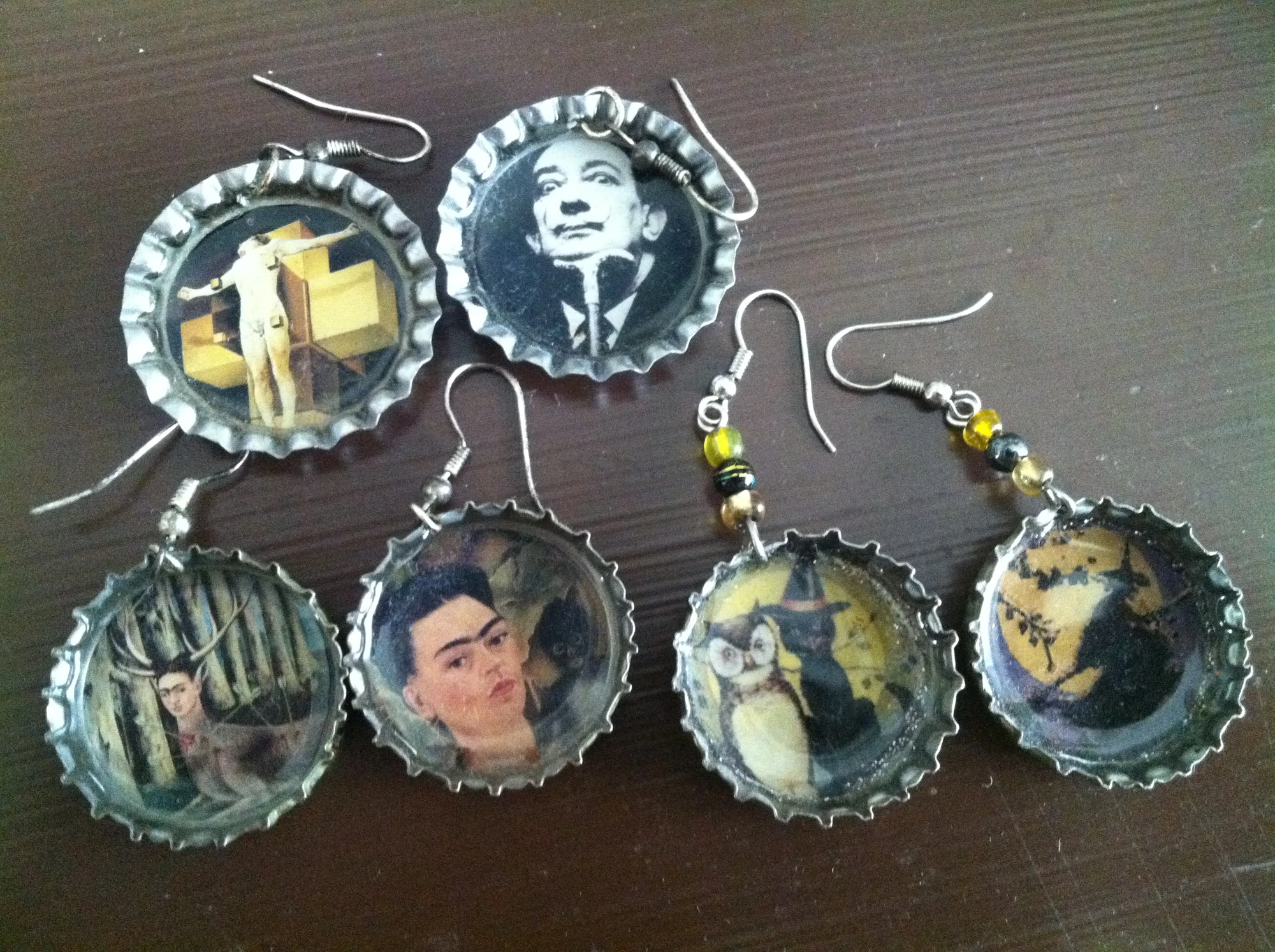 Bottle Cap Earrings Easy Crafts Wiki FANDOM powered by Wikia