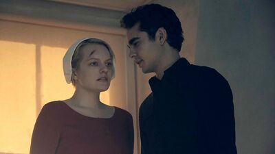 ‘The Handmaid’s Tale’ Season 2 Love Triangle: Should We Root For June & Nick?