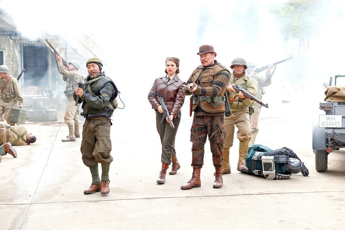 Peggy-Carter-Howling-Commandos-blast-onto-Agents-of-SHIELD