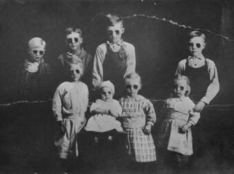 Los niños de los ojos negros | Wiki El Bestiario | Fandom