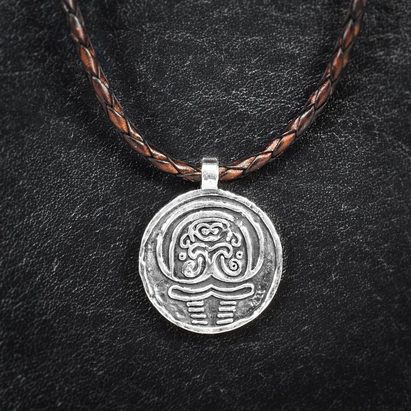 Dragonborn Shoulder Plate Necklace Elder Scrolls FANDOM powered by Wikia