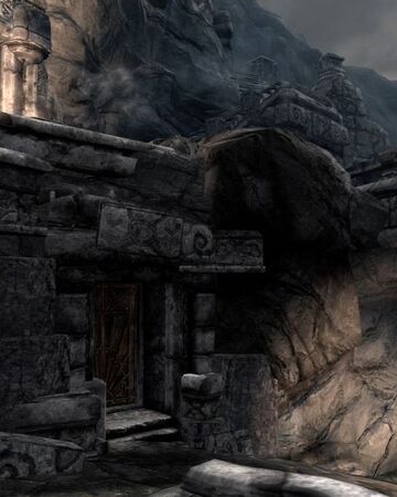 I Had Serana To Wait For Me Outside A House In Markarth And Now I Can T Make Her To Follow Me Back What Do Skyrim