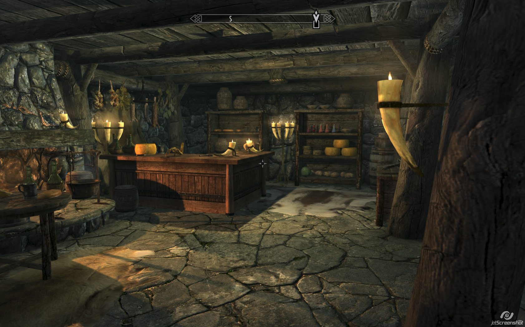where to store items in skyrim