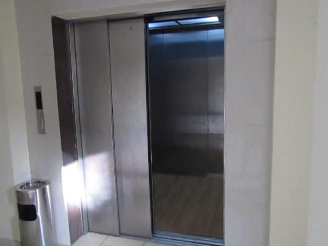 Elevator Door Types Elevator Wiki Fandom