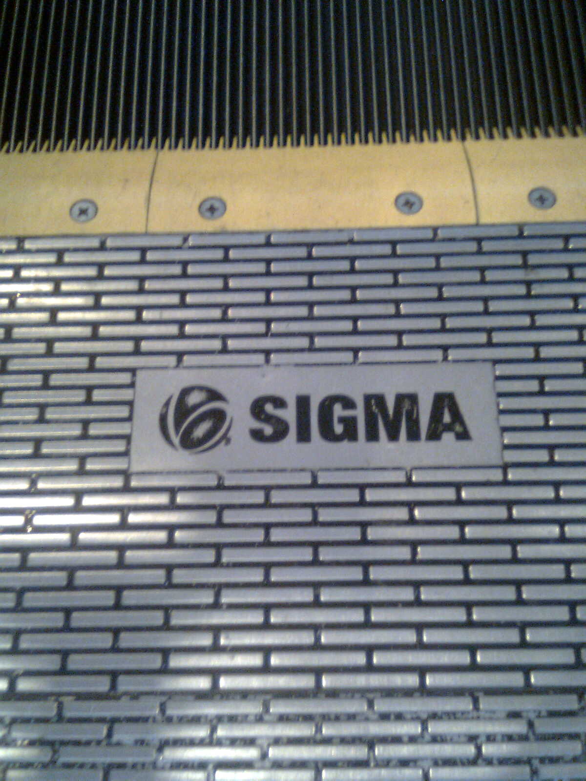 Escalator landing plate guide Elevator Wiki Sigma Escalator 2009