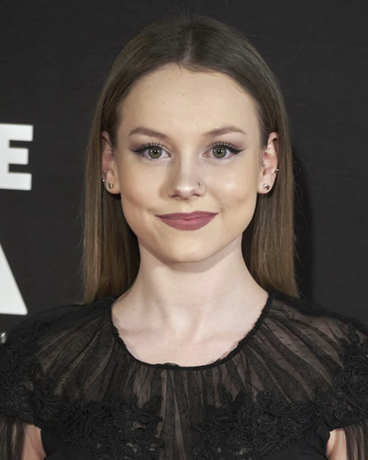 Ester Exposito Elite Wiki Fandom