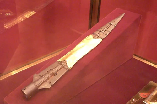 Hitler y Santo Grial, Arca del alianza y la Lanza de Longino La obsesión por el poder sagrado para conquistar el mundo %name %name Hitler y Santo Grial, Arca del alianza y la Lanza de Longino La obsesión por el poder sagrado para conquistar el mundo