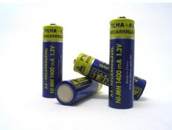 250px-Four AA batteries
