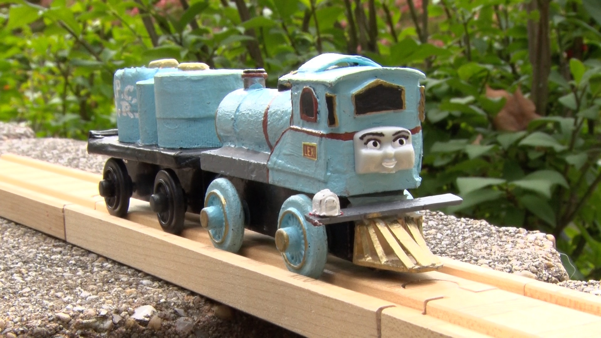 thomas the tank engine lexi