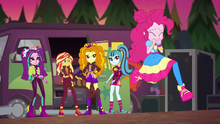 EGS7 Pinkie Pie ucieka we łzami