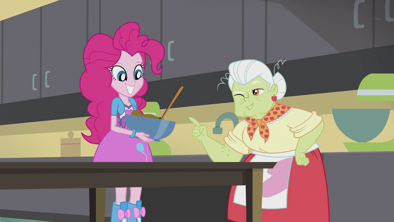 Granny Smith My Little Pony Equestria Girls Wiki FANDOM powered by